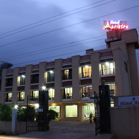 Hotel Aristro Lonavala Eksteriør billede