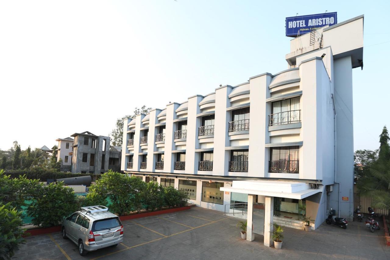 Hotel Aristro Lonavala Eksteriør billede
